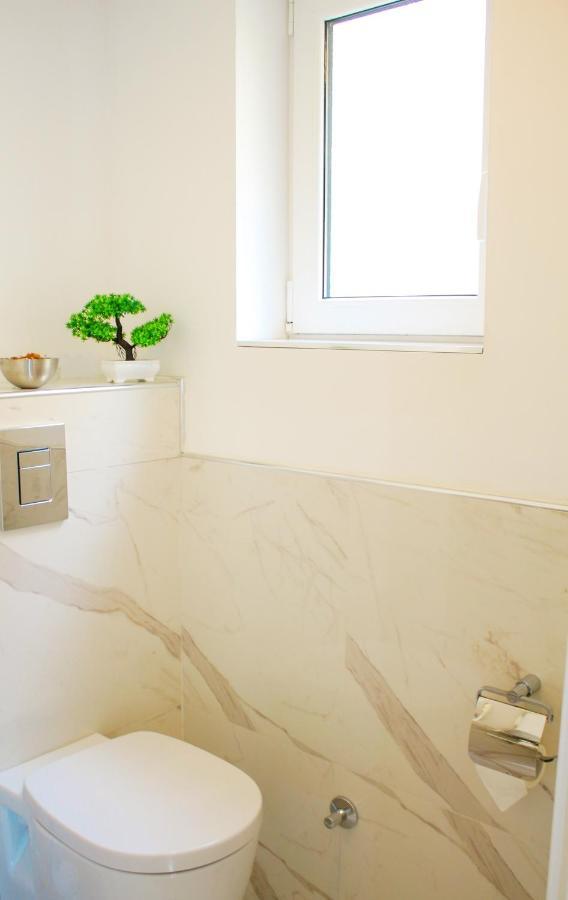 Lumiere Luxe Suites Белград Екстериор снимка