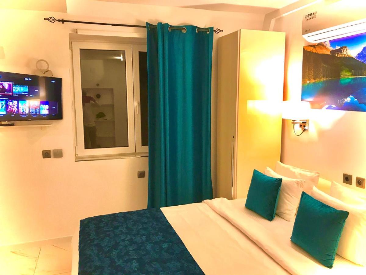 Lumiere Luxe Suites Белград Екстериор снимка