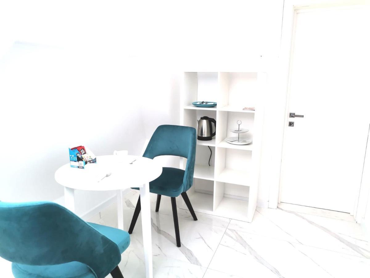 Lumiere Luxe Suites Белград Екстериор снимка