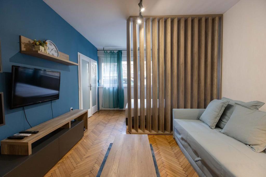 Lumiere Luxe Suites Белград Екстериор снимка