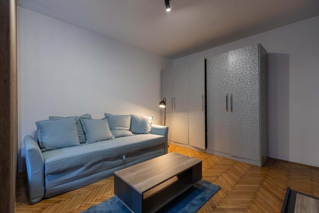 Lumiere Luxe Suites Белград Екстериор снимка